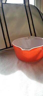 Vintage Pyrex 474-B Red Orange Cinderella Casserole Dish 1.5 Qt White Interior
